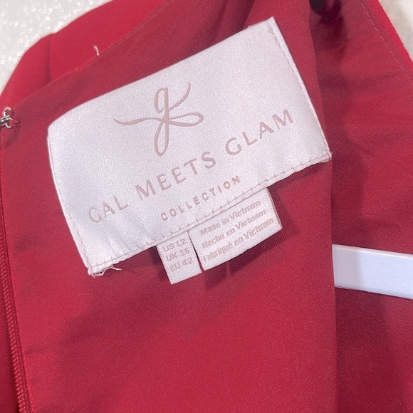 Gal Meets Glam Red Sheath Dress with Cuffed 3/4 Sleeves size 12 - Picture 6 of 7